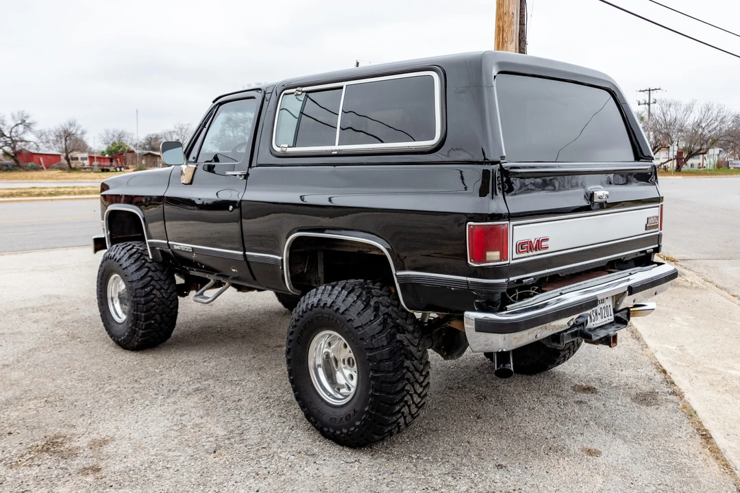 1990 GMC Jimmy 2nd Gen - Image 8 of 31