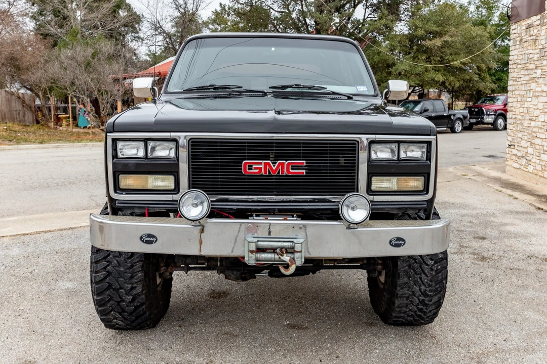 1990 GMC Jimmy 2nd Gen - Image 3 of 31