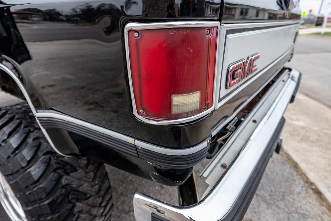 1990 GMC Jimmy 2nd Gen - Image 14 of 31