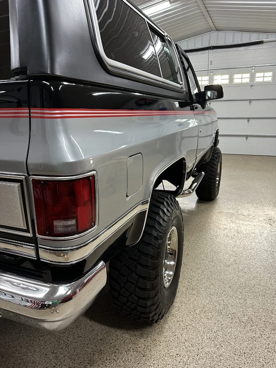 1990 GMC Jimmy 2nd Gen - Image 24 of 31