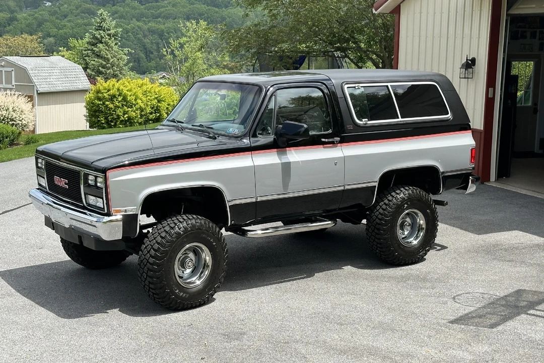 1990 GMC Jimmy 2nd Gen - Image 3 of 31