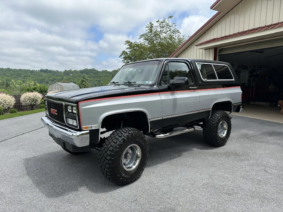 1990 GMC Jimmy 2nd Gen - Image 2 of 31