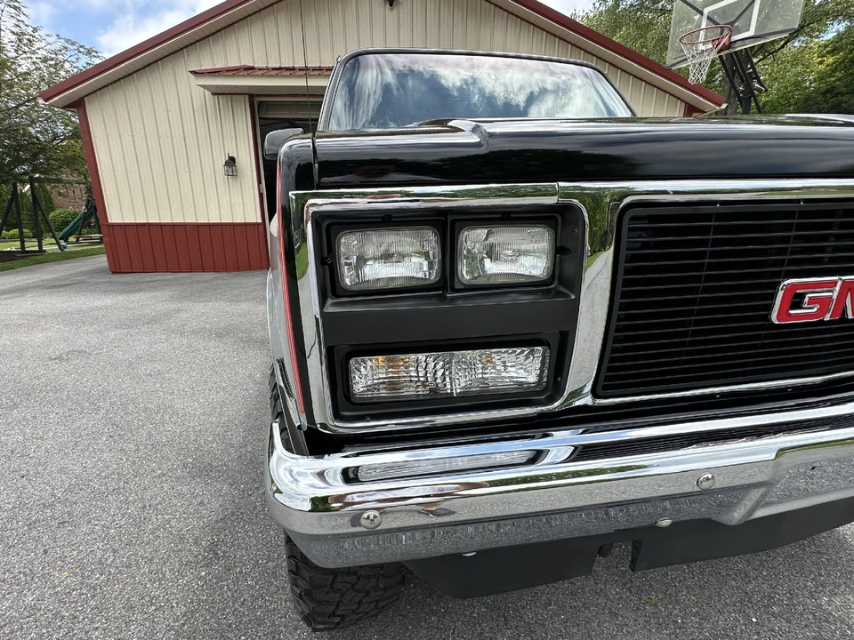 1990 GMC Jimmy 2nd Gen - Image 14 of 31
