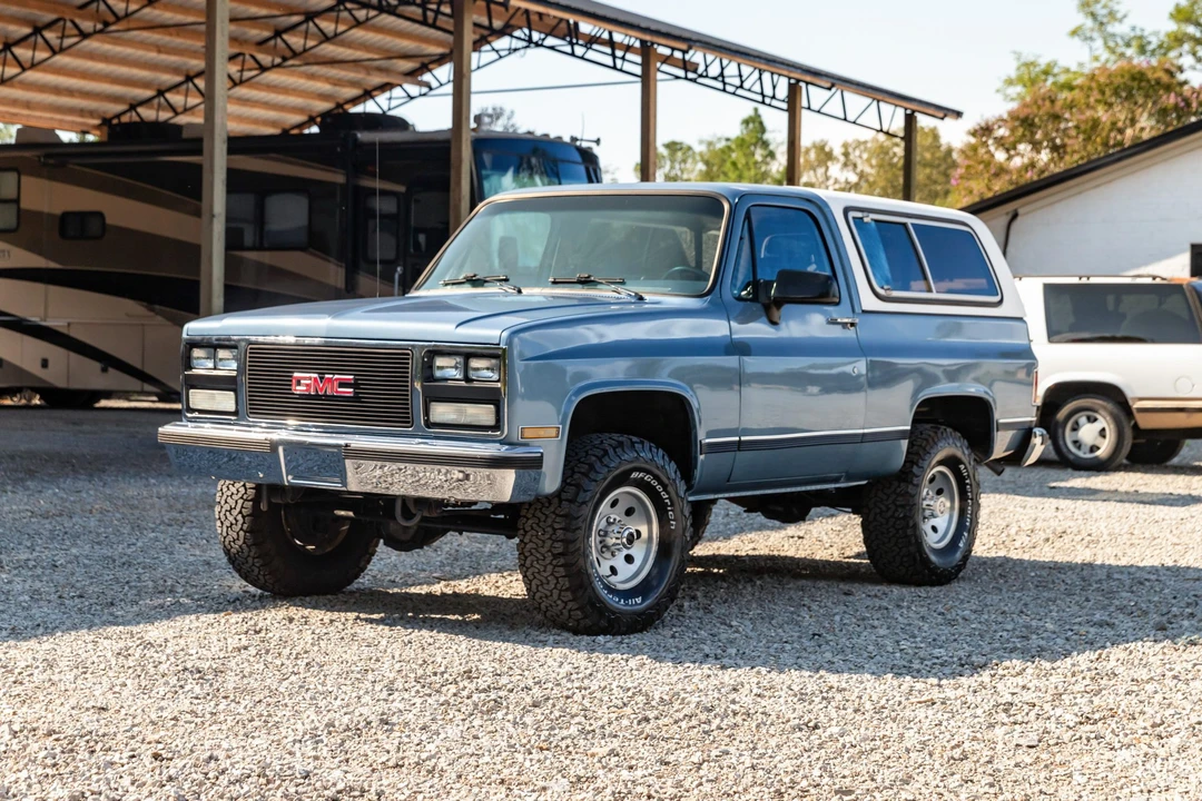 1990 GMC Jimmy 2nd Gen - Image 2 of 31