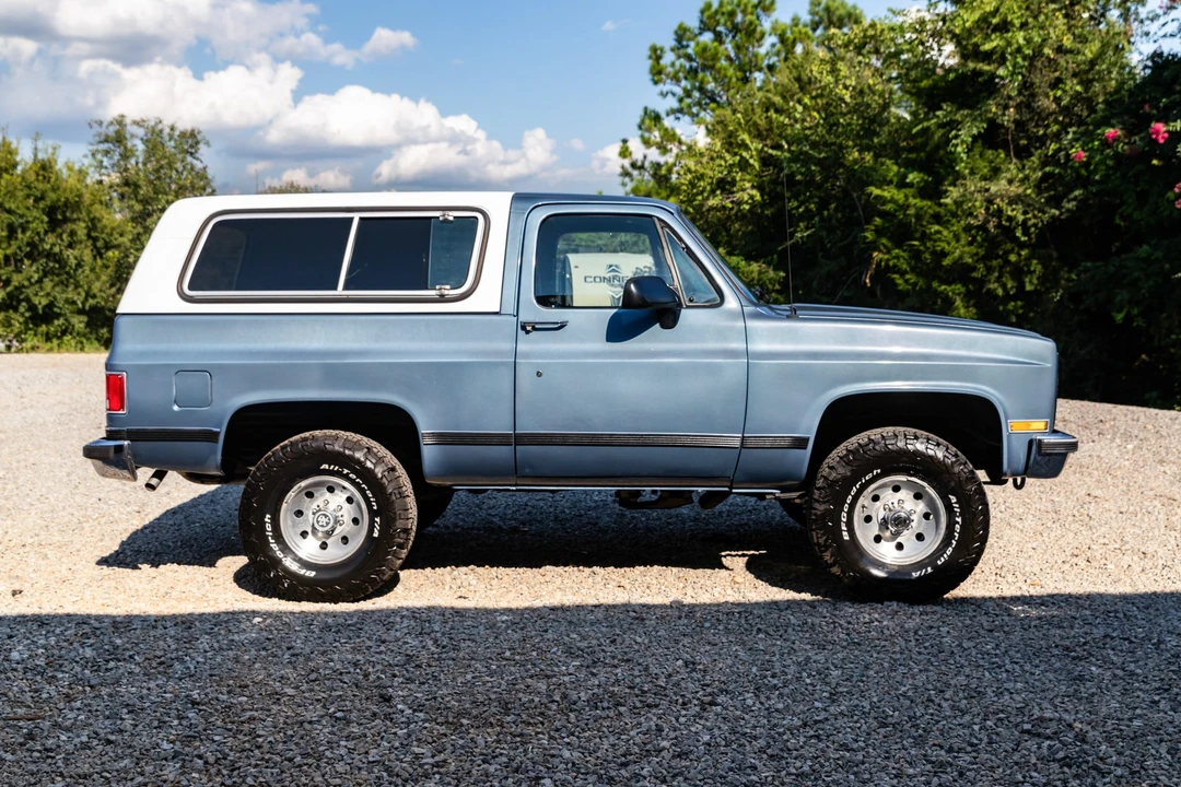 1990 GMC Jimmy 2nd Gen - Image 7 of 31