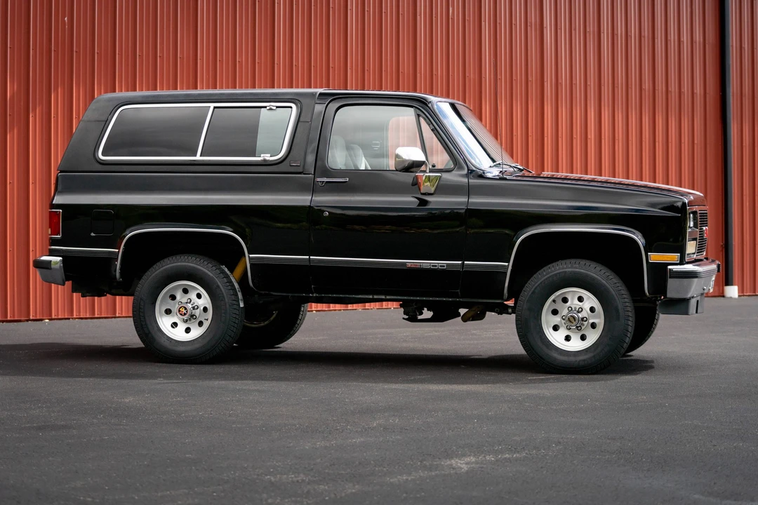 1990 GMC Jimmy 2nd Gen - Image 19 of 31