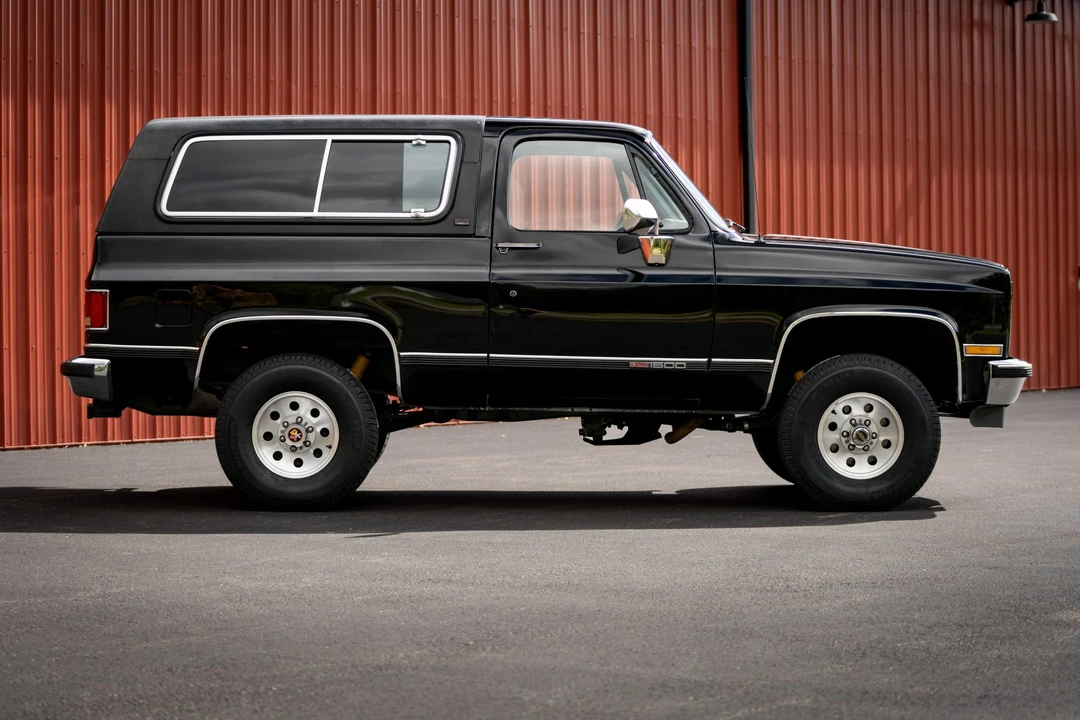 1990 GMC Jimmy 2nd Gen - Image 18 of 31