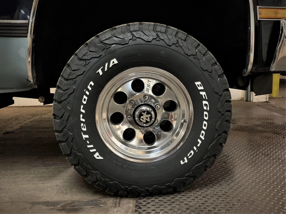1990 GMC Jimmy 2nd Gen - Image 23 of 31