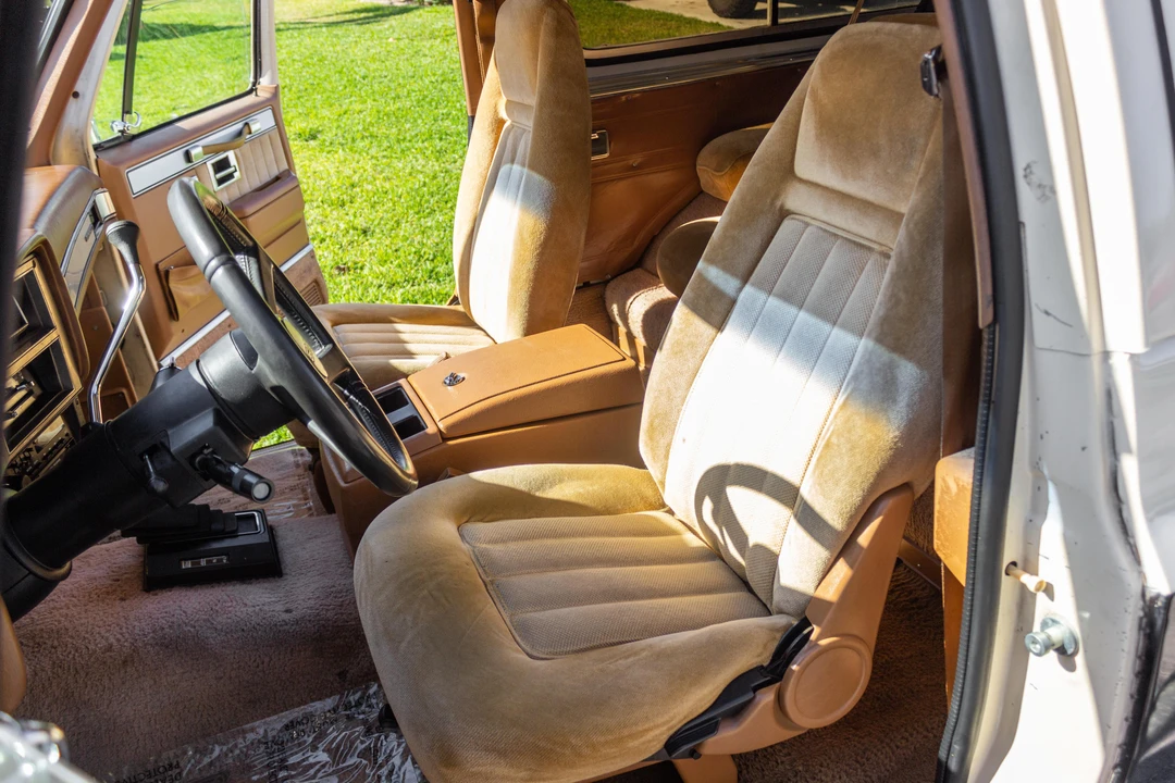 1990 GMC Jimmy 2nd Gen - Image 24 of 31