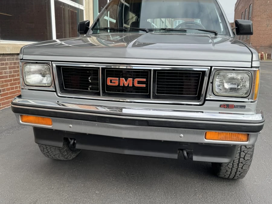 1990 GMC Jimmy 2nd Gen - Image 4 of 14