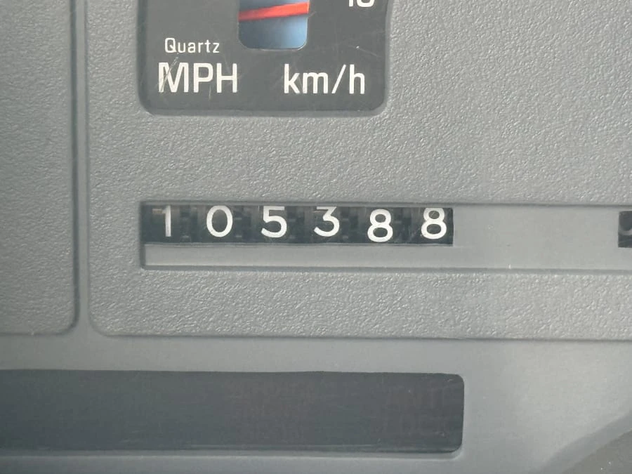 1990 GMC Jimmy 2nd Gen - Image 9 of 14