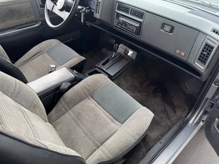1990 GMC Jimmy 2nd Gen - Image 11 of 14