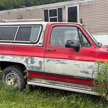 1990 GMC Jimmy Sport Utility 2D