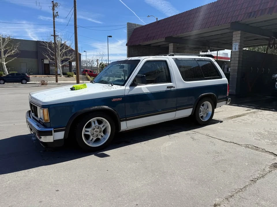 1990 GMC Jimmy 2nd Gen - Image 7 of 7