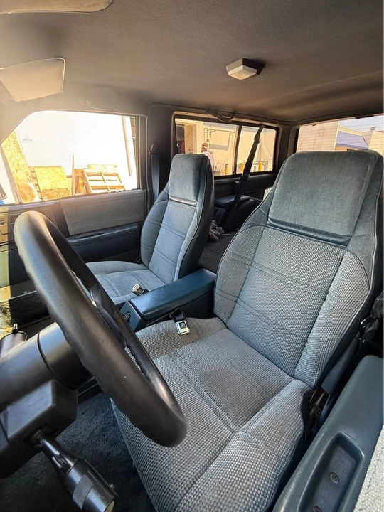 1990 GMC Jimmy 2nd Gen - Image 8 of 11