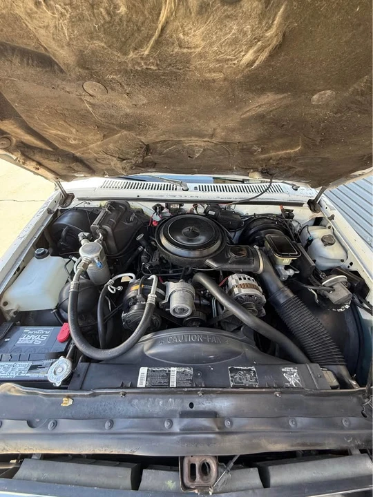 1990 GMC Jimmy 2nd Gen - Image 10 of 11