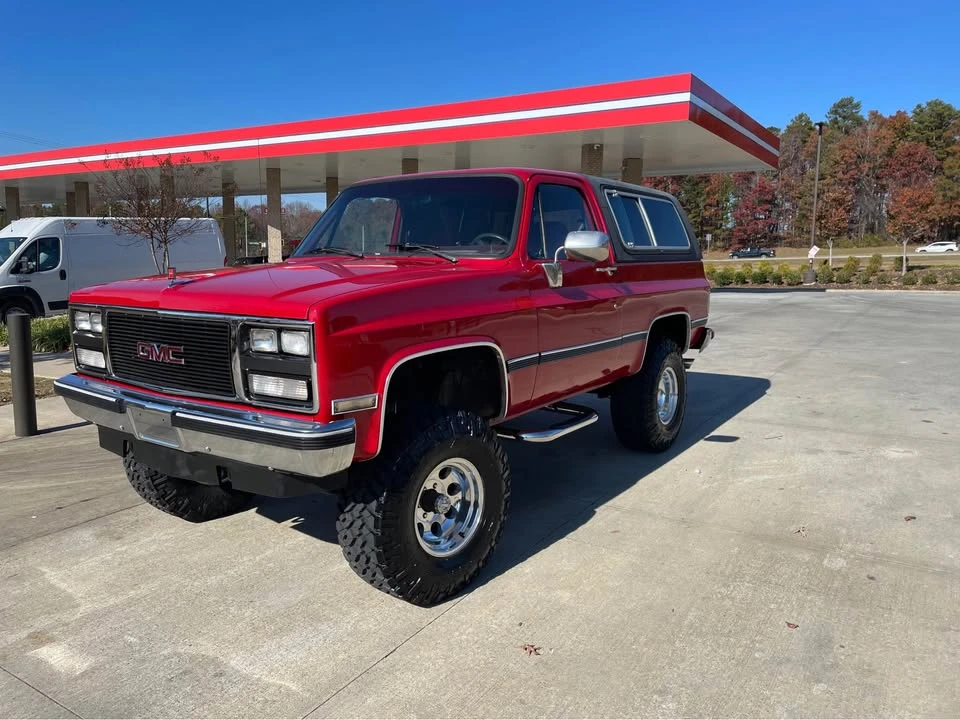 1990 GMC Jimmy 2nd Gen - Image 2 of 6