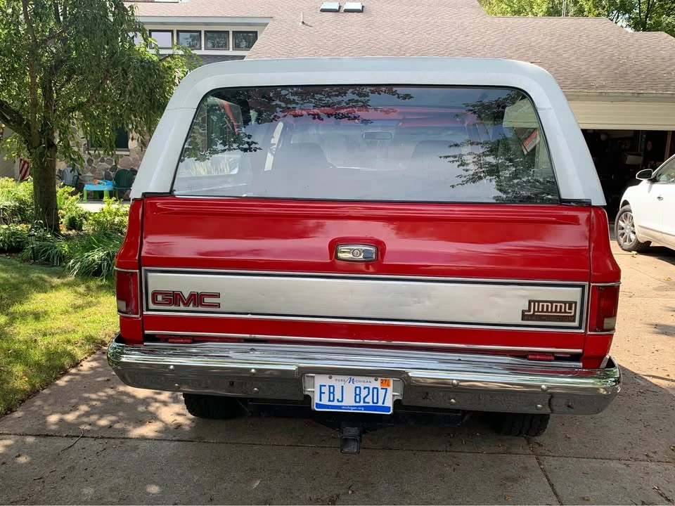 1990 GMC Jimmy 2nd Gen - Image 3 of 9