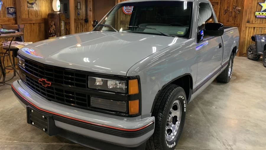 1990 GMC Sierra 1st Gen - Image 6 of 16