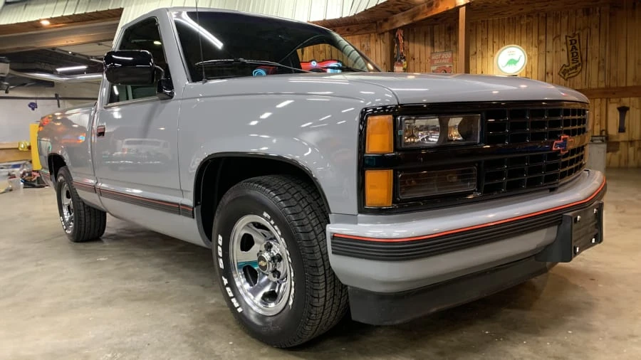 1990 GMC Sierra 1st Gen - Image 7 of 16