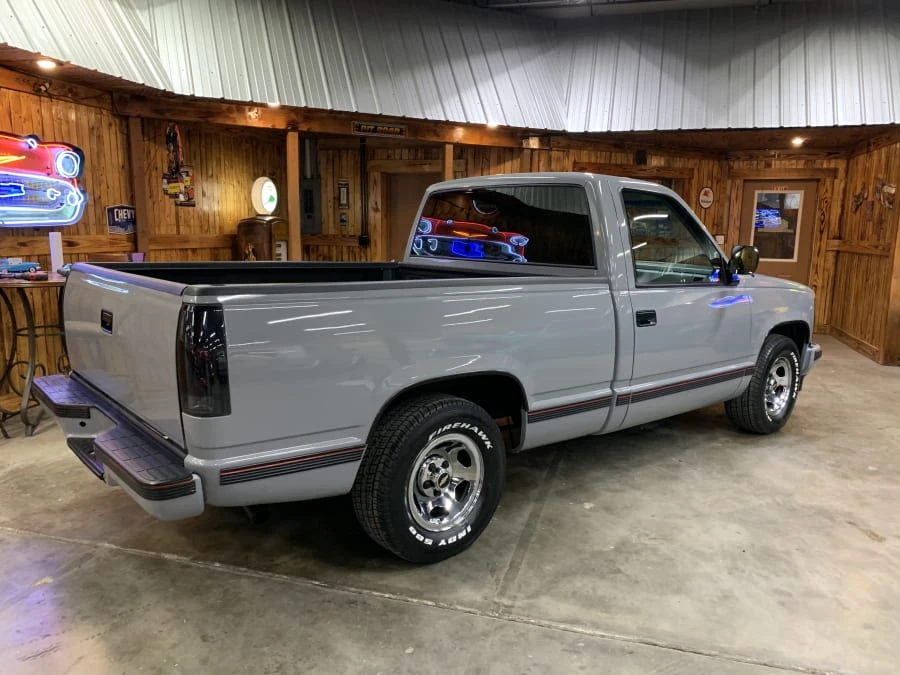 1990 GMC Sierra 1st Gen - Image 3 of 16