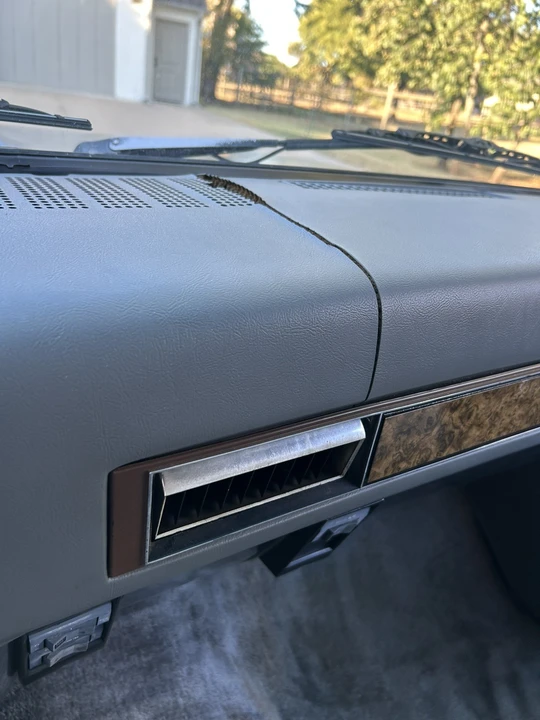 1990 GMC Suburban 7th Gen - Image 12 of 31