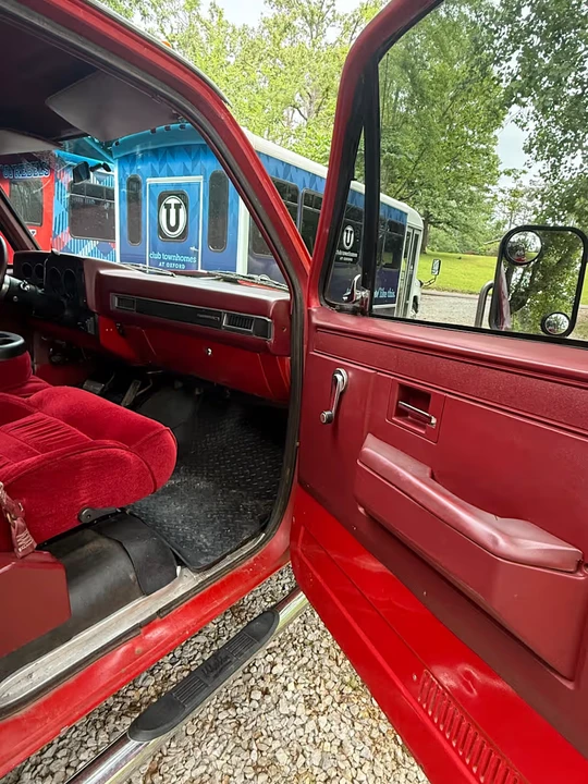 1990 GMC C/K 3rd Gen - Image 10 of 16