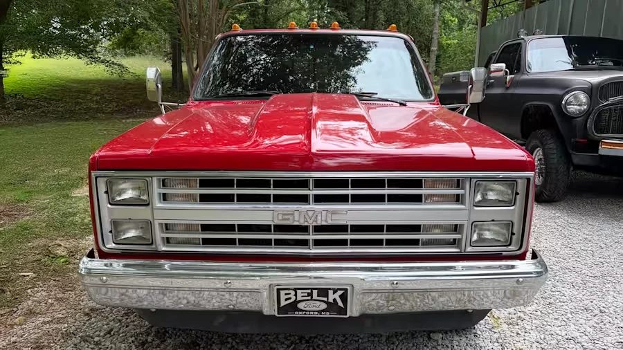 1990 GMC C/K 3rd Gen - Image 3 of 16