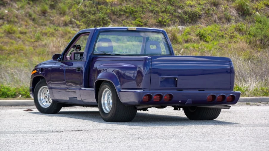 1990 GMC Sierra 1st Gen - Image 3 of 12
