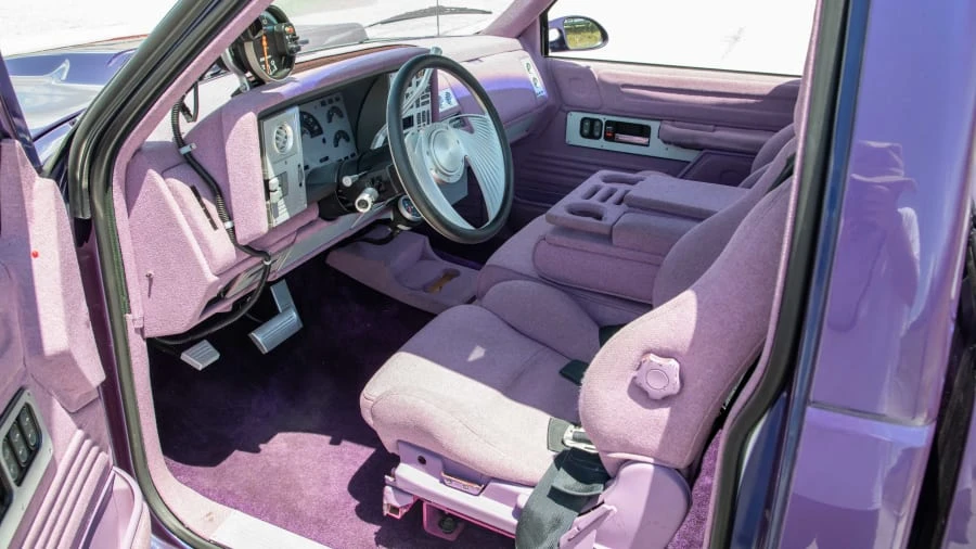 1990 GMC Sierra 1st Gen - Image 4 of 12