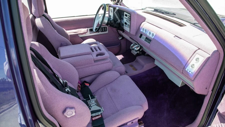 1990 GMC Sierra 1st Gen - Image 5 of 12