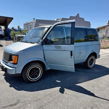 1990 GMC Safari SLX