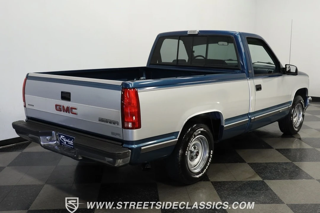 1990 GMC Sierra 1st Gen - Image 11 of 12