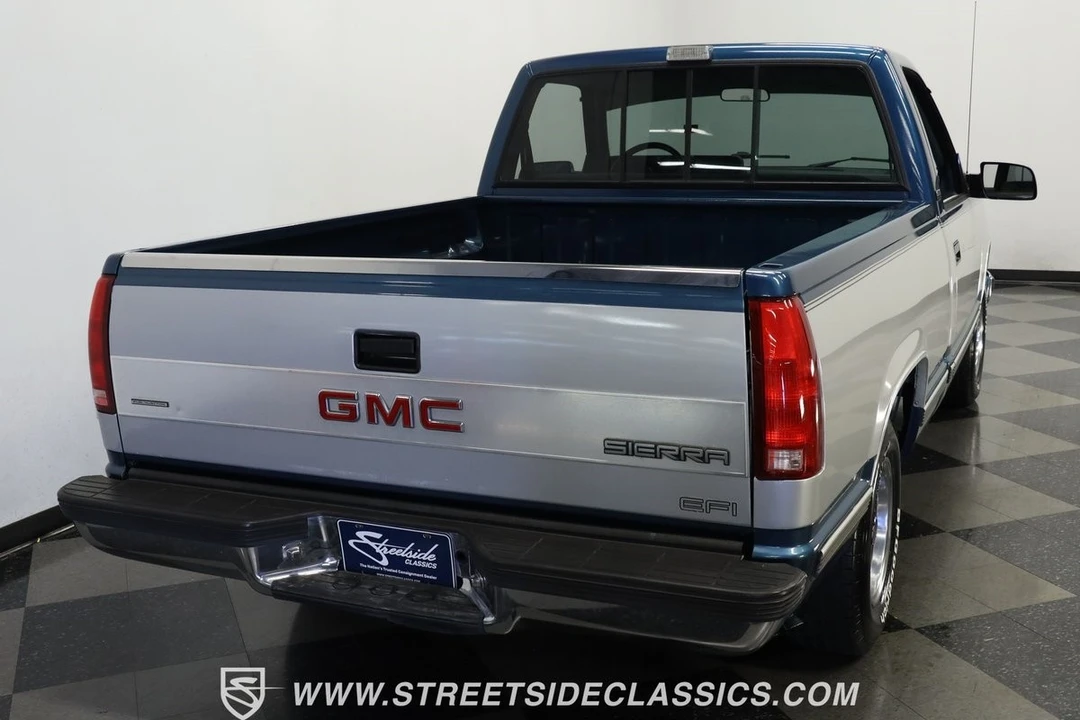 1990 GMC Sierra 1st Gen - Image 10 of 12