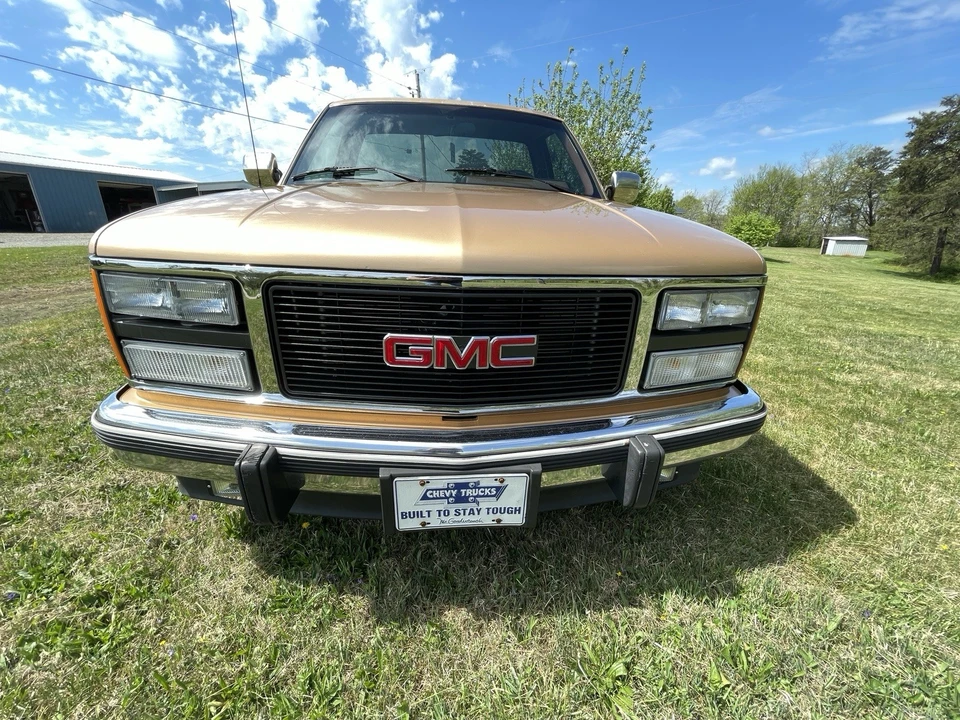 1990 GMC Sierra 1st Gen - Image 10 of 21
