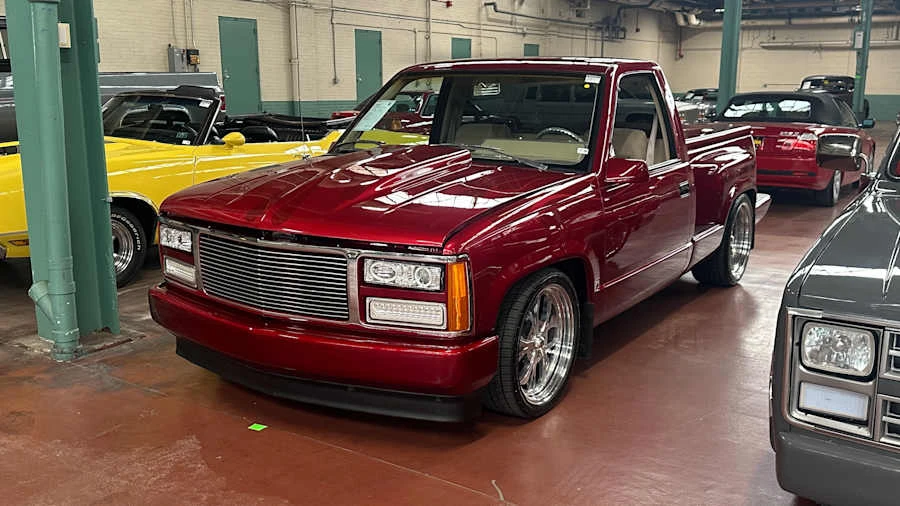 1990 GMC Sierra 1st Gen - Image 4 of 23