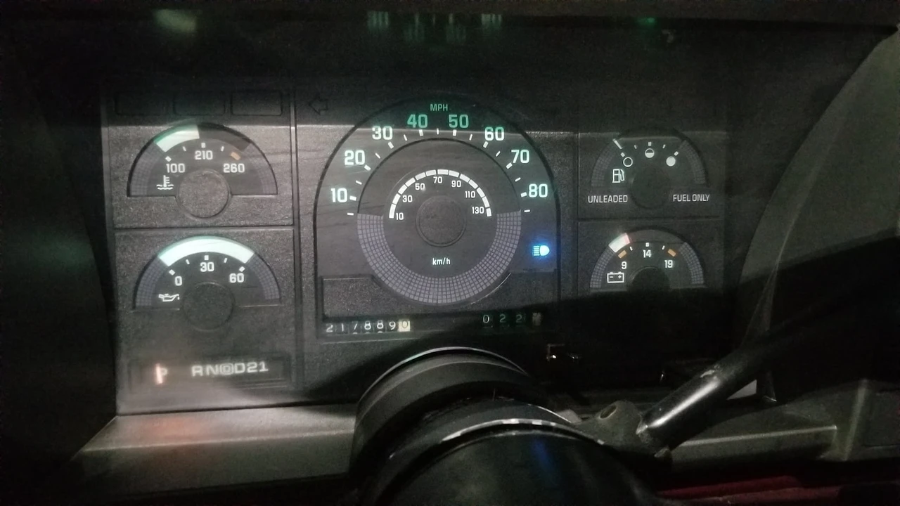 1990 GMC Sierra 1st Gen - Image 4 of 10