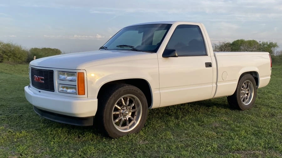 1990 GMC Sierra 1st Gen - Image 4 of 12