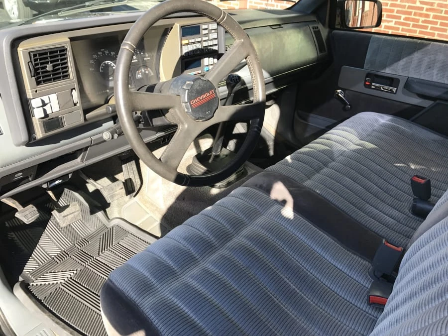 1990 GMC Sierra 1st Gen - Image 4 of 7