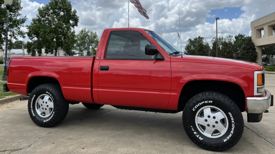 1990 GMC Sierra 1st Gen - Image 4 of 22
