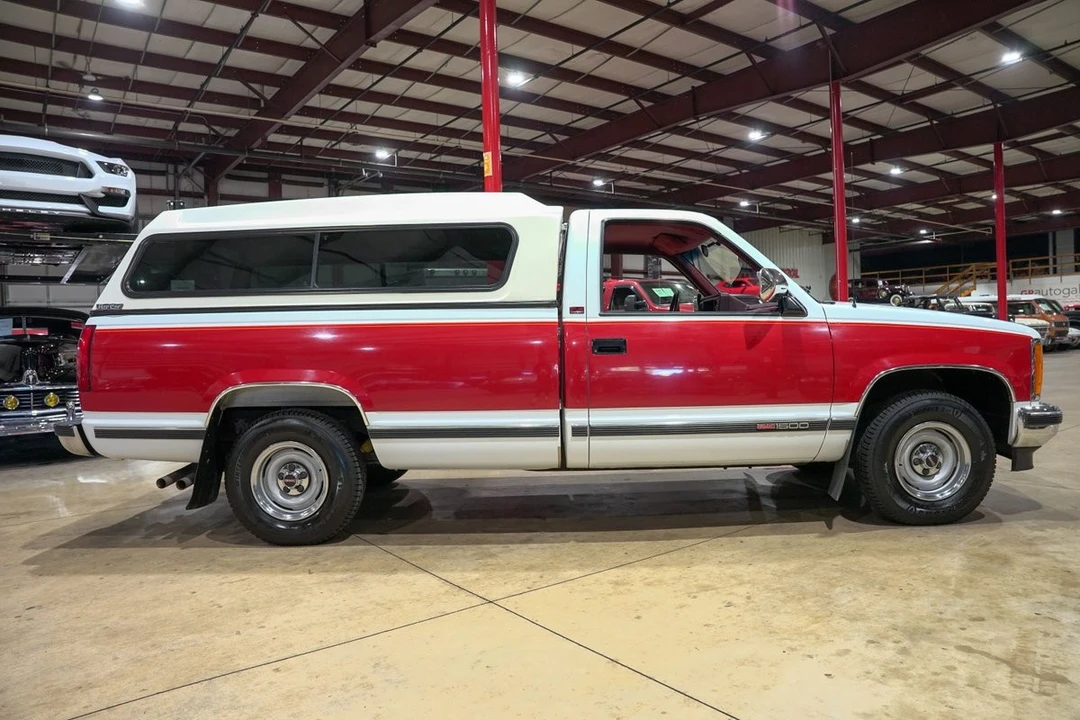 1990 GMC Sierra 1st Gen - Image 10 of 21