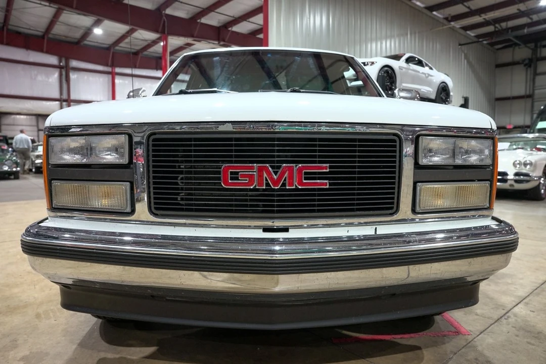 1990 GMC Sierra 1st Gen - Image 13 of 21