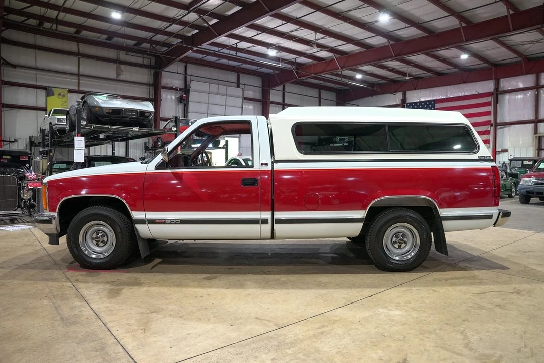 1990 GMC Sierra 1st Gen - Image 4 of 12