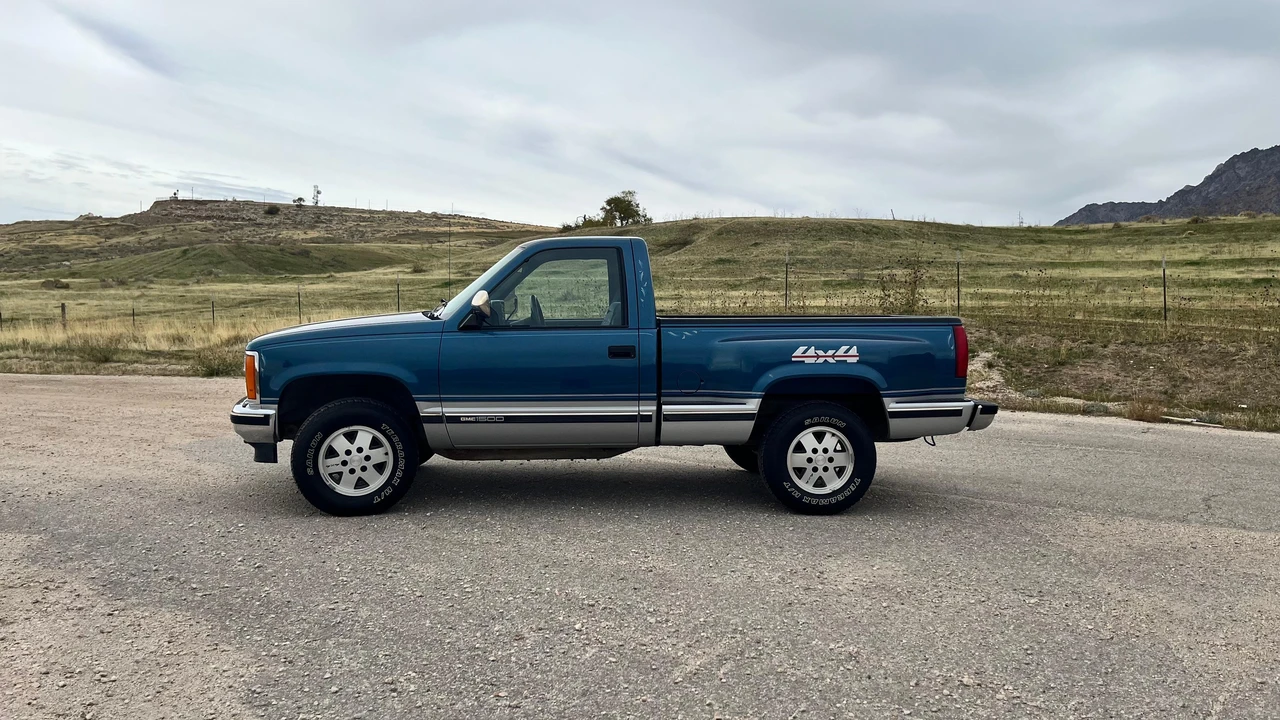 1990 GMC Sierra 1st Gen - Image 7 of 31