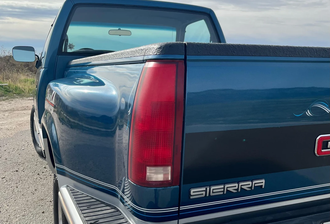 1990 GMC Sierra 1st Gen - Image 23 of 31
