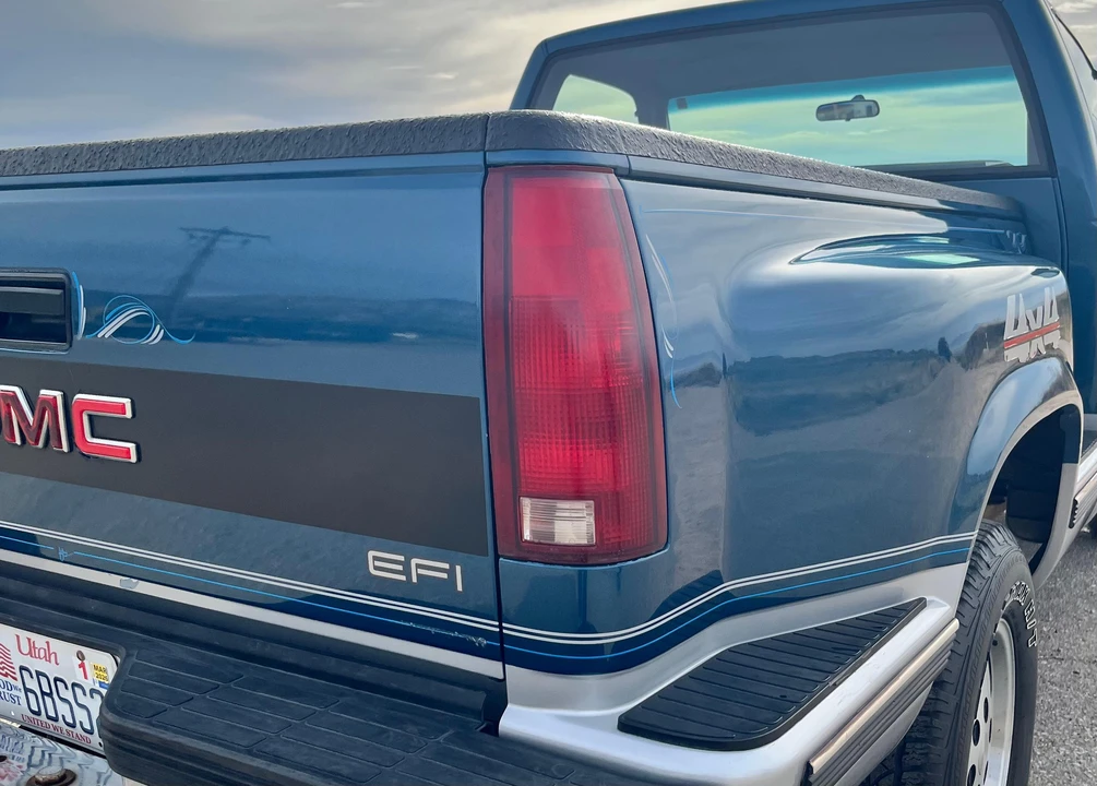 1990 GMC Sierra 1st Gen - Image 26 of 31