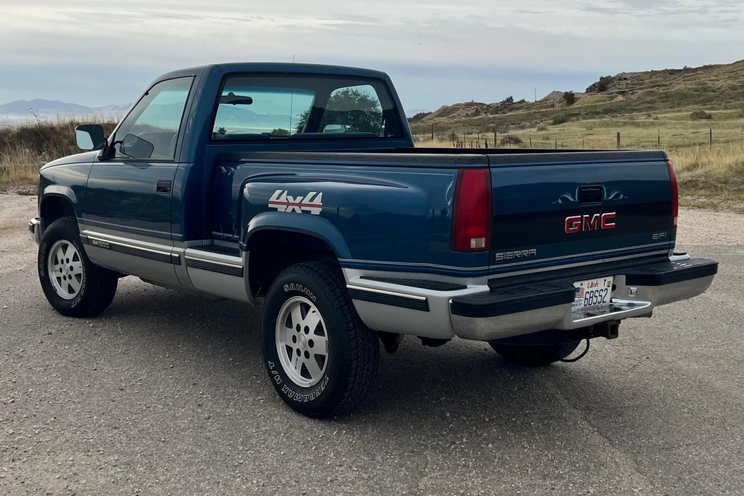 1990 GMC Sierra 1st Gen - Image 5 of 31