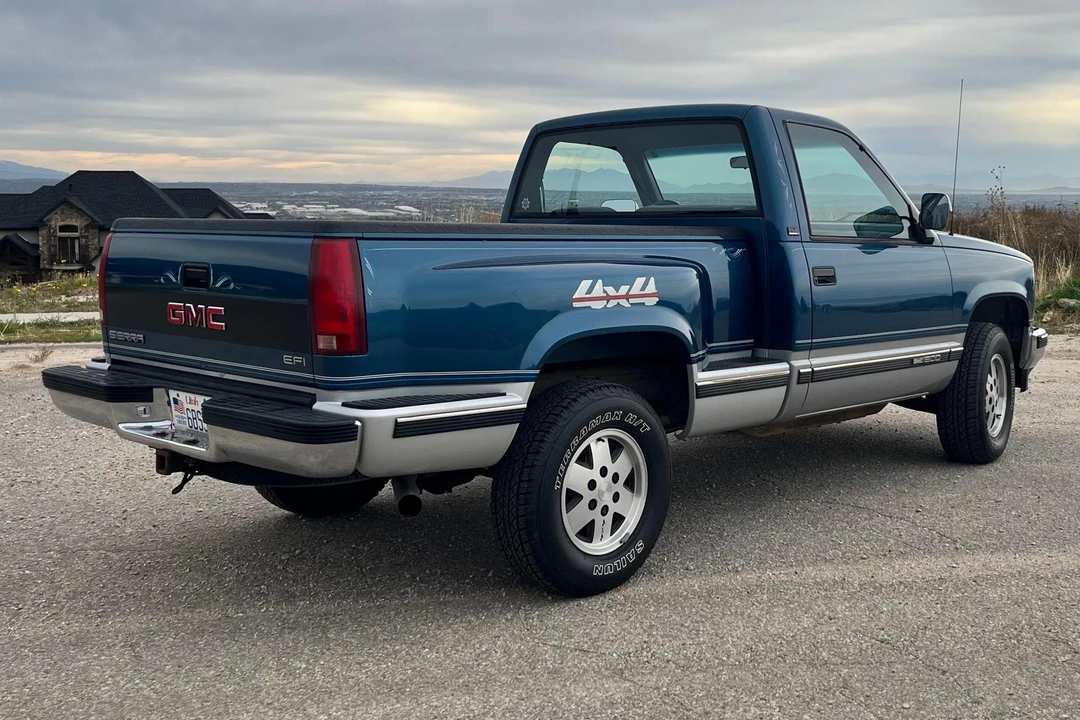 1990 GMC Sierra 1st Gen - Image 4 of 31