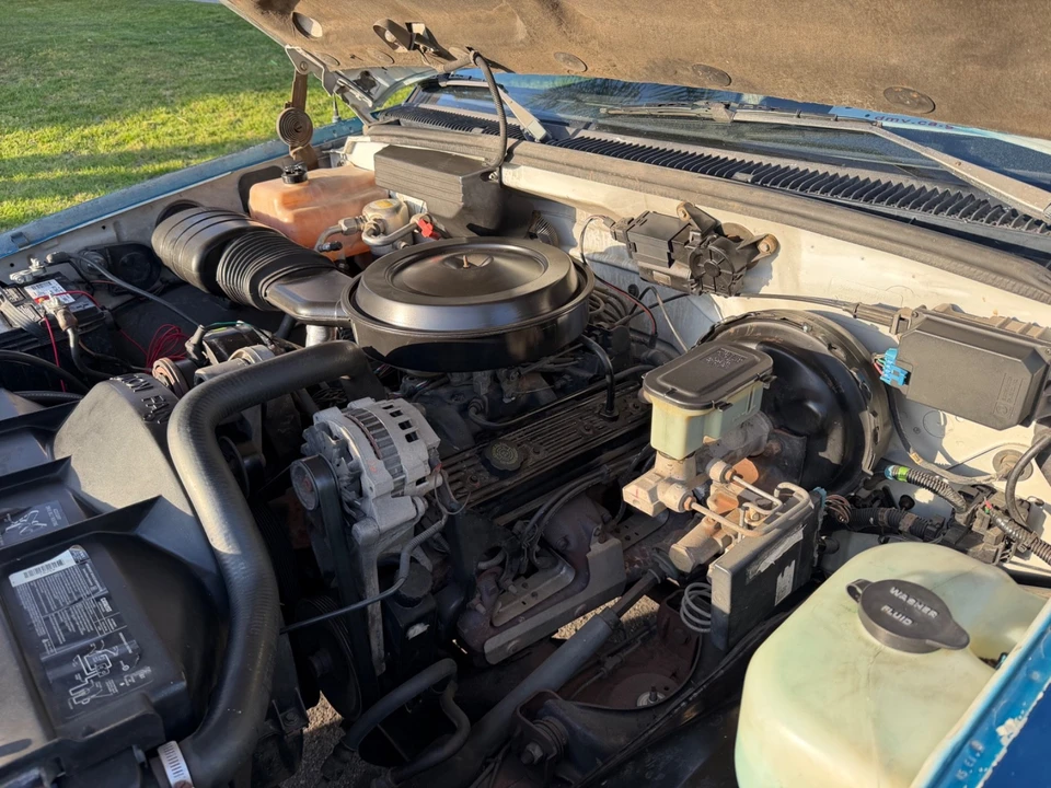 1990 GMC Sierra 1st Gen - Image 20 of 21