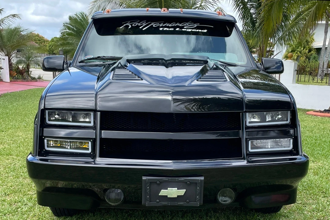 1990 GMC Sierra 1st Gen - Image 2 of 31